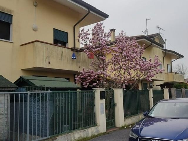 Villa Indipendente in vendita a Papozze, Veneto