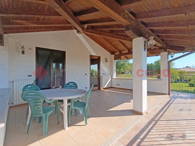 Villa Indipendente in vendita a Borgo Agnello, Paruzzaro