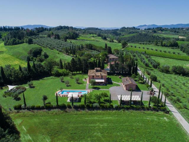 Villa Indipendente in vendita a Peccioli, Toscana