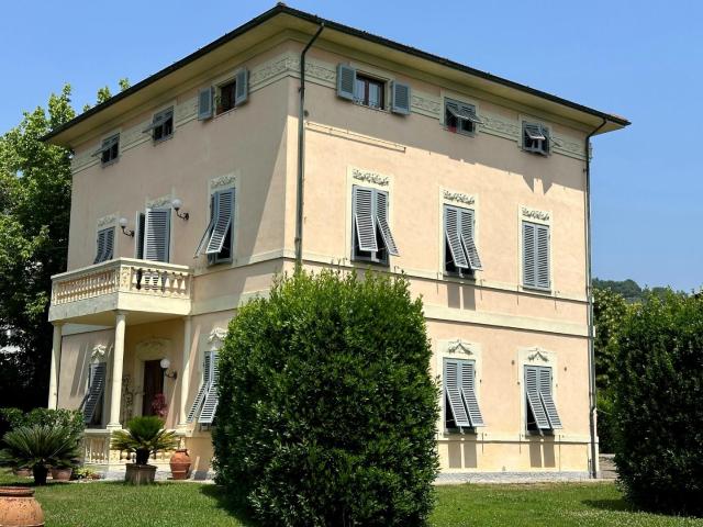 Villa Indipendente in vendita a Rughi, Porcari