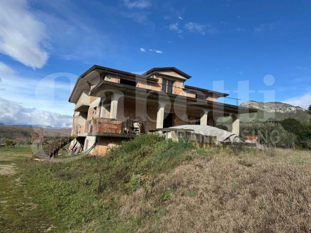 Villa Indipendente in vendita a Pratella, Campania