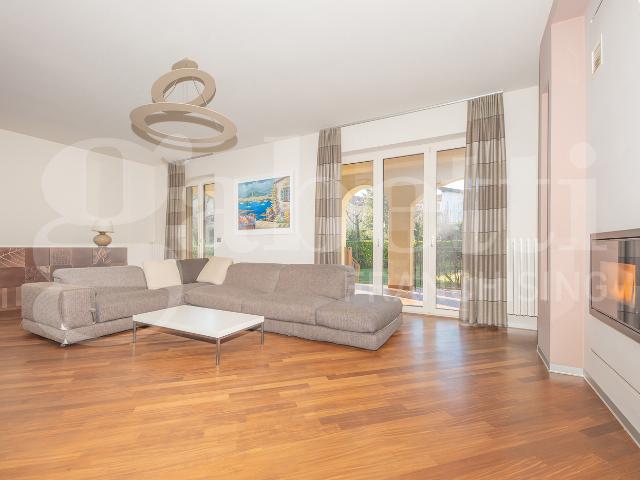 Villa Indipendente in vendita a Borgo Nuovo, Piemonte