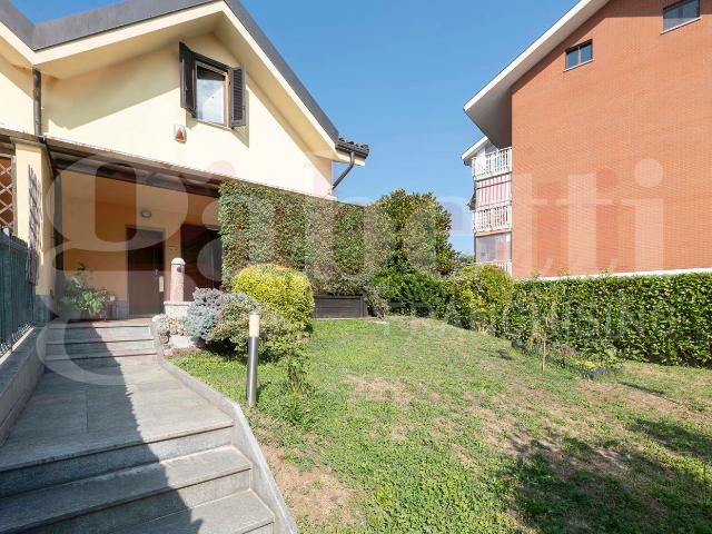 Villa Indipendente in vendita a Oltrepo, Piemonte