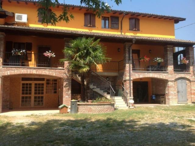 Villa Indipendente in vendita a Santa Maria Della Versa, Lombardia