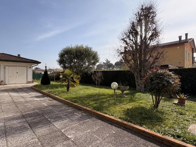 Villa Indipendente in vendita a Sant'angelo Di Piove, Veneto