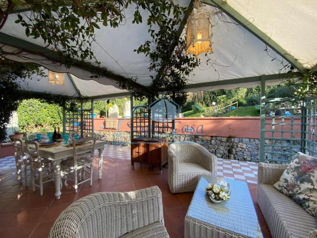 Villa Indipendente in vendita a Grisei, Sarzana