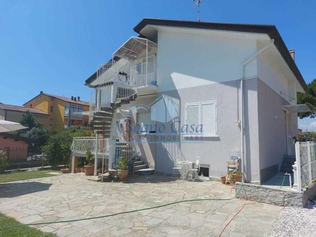 Villa Indipendente in vendita a Sarzana, Liguria