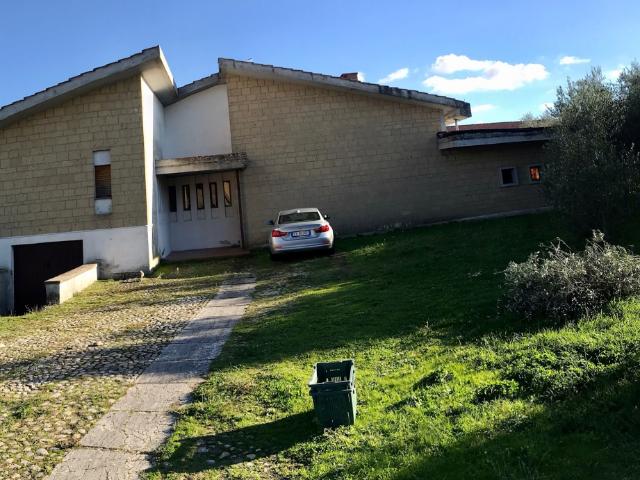 Villa Indipendente in vendita a Unione di Comuni Montani Colline del Fiora, Sorano