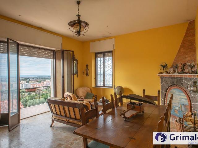 Villa Indipendente in vendita a Tarquinia, Lazio