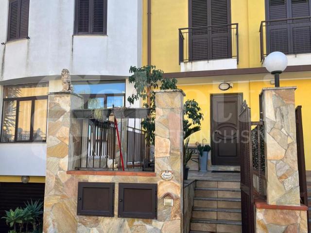 Villa Indipendente in vendita a Torregrotta, Sicilia