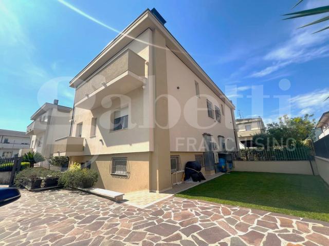 Villa Indipendente in vendita a Venafro, Molise