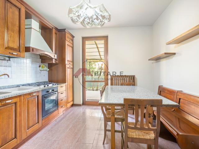 Villa Indipendente in vendita a Verolavecchia, Lombardia