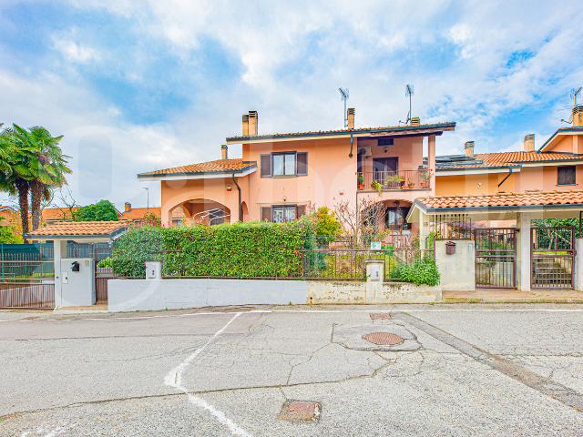 Villa Indipendente in vendita a Vigne, Piemonte