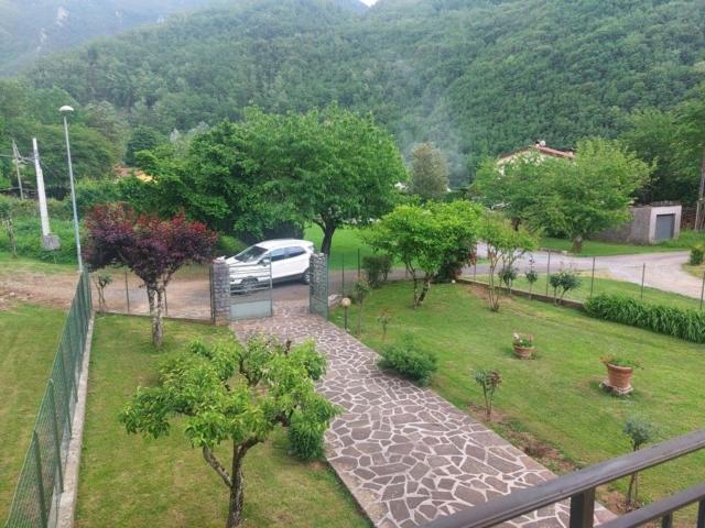 Villa Indipendente in vendita a Unione dei comuni Media Valle del Serchio, Toscana
