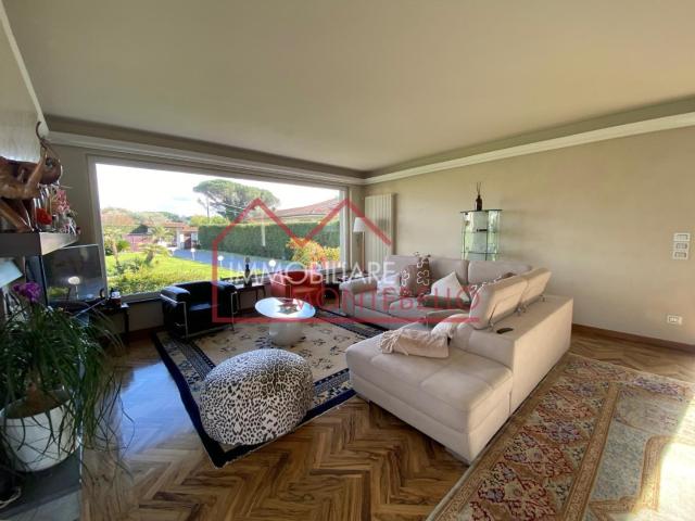 Villa Indipendente in vendita a località Bucine, Camaiore