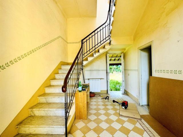 Villa Indipendente in vendita a Camaiore, Toscana