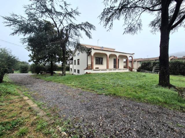 Villa Indipendente in vendita a Capannori, Toscana