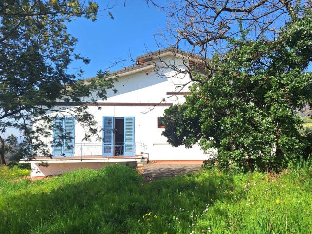 Villa Indipendente in vendita a Tofori, Capannori