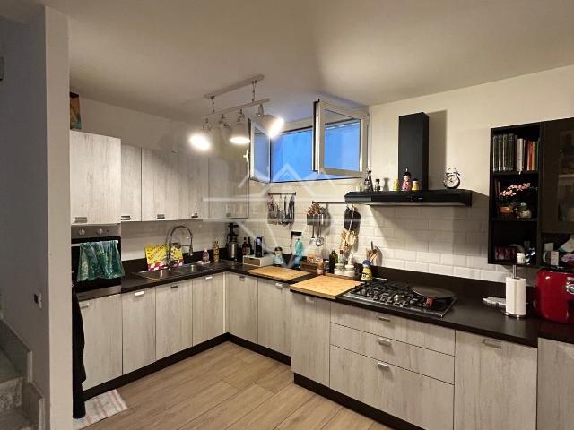 Villa Indipendente in vendita a Bonascola, Carrara