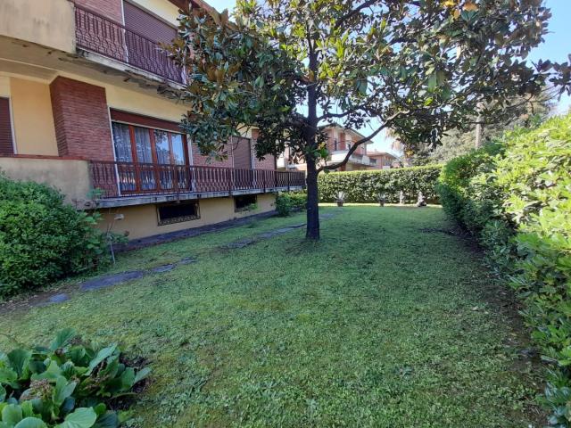 Villa Indipendente in vendita a Sant'Antonio, Carrara