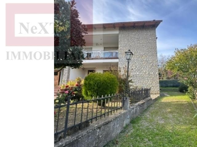 Villa Indipendente in vendita a Strada in Casentino, Castel San Niccolò