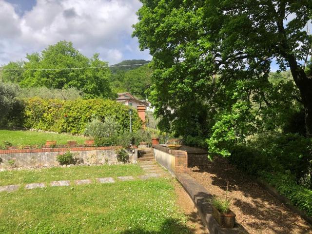 Villa Indipendente in vendita a Cerreta, Castelnuovo Magra