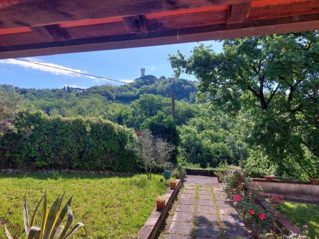 Villa Indipendente in vendita a Castelnuovo Magra, Liguria