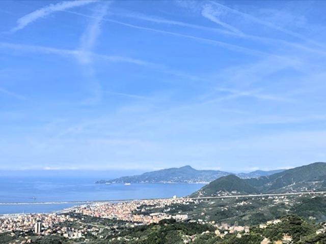 Villa Indipendente in vendita a La Costa, Cogorno