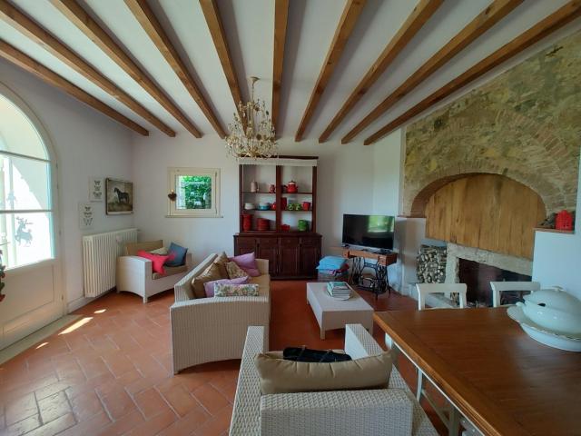 Villa Indipendente in vendita a Colognole, Collesalvetti