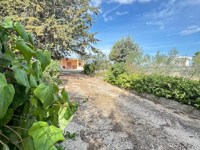 Villa Indipendente in vendita a Puglia, Bari