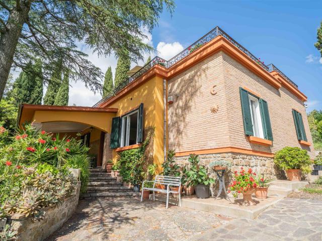 Casa in vendita a Rosignano Marittimo, Toscana