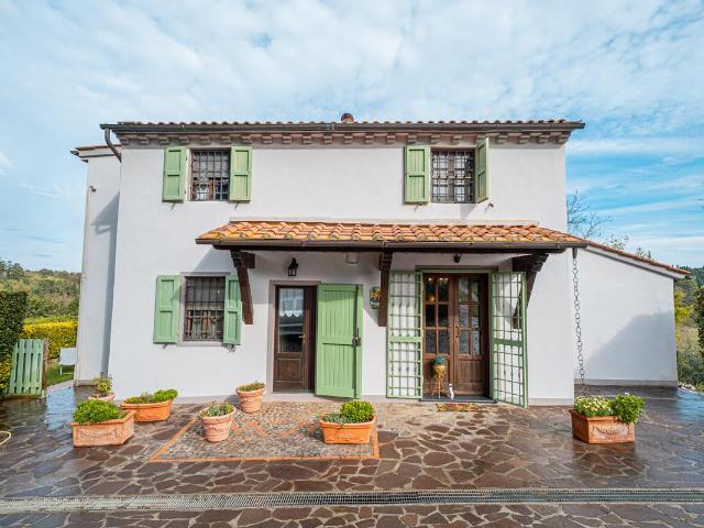 Casa in vendita a Crespina Lorenzana, Crespina