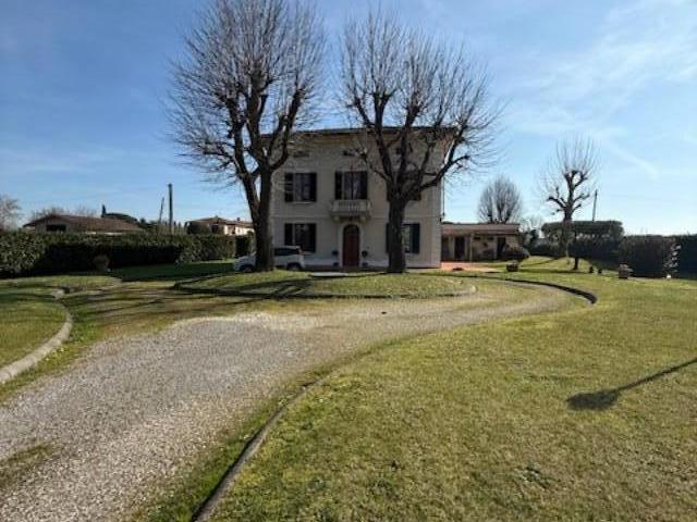 Villa Indipendente in vendita a Unione dei Comuni Circondario dell'Empolese Valdelsa, Fucecchio