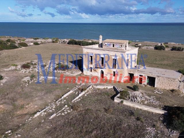 Villa Indipendente in vendita a Puglia, Barletta-andria-trani