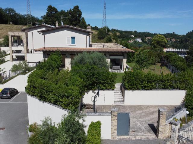 Villa Indipendente in vendita a Marche, Ascoli Piceno
