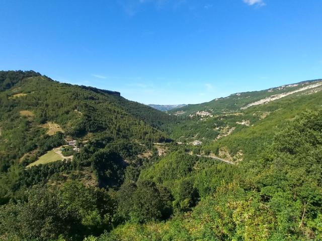 Villa Indipendente in vendita a Valle Castellana, Abruzzo