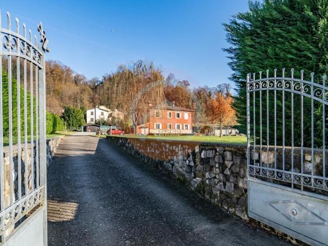 Villa Indipendente in vendita a Unione dei comuni Media Valle del Serchio, Barga