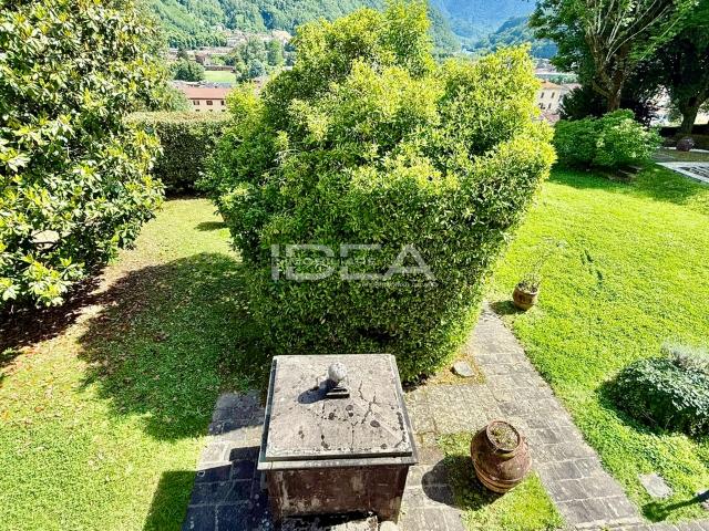Villa Indipendente in vendita a Unione dei comuni Media Valle del Serchio, Borgo A Mozzano
