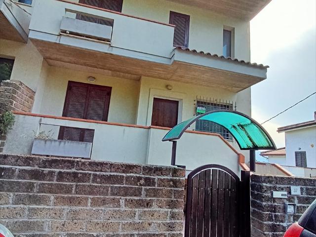 Villa Indipendente in vendita a Moscufo, Abruzzo