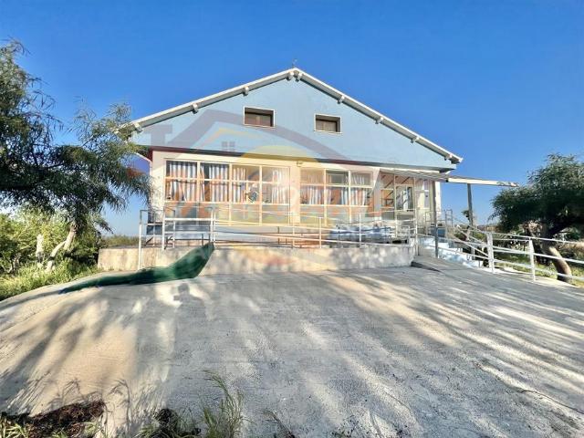 Villa Indipendente in vendita a Siracusa, Sicilia