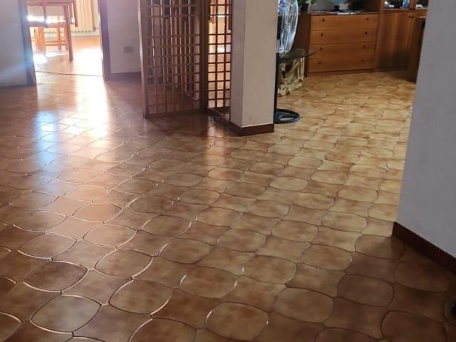 Villa Indipendente in vendita a Brazzolo, Tresignana
