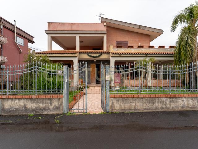 Villa Indipendente in vendita a San Giovanni Galermo-Trappeto-Cibali, Catania