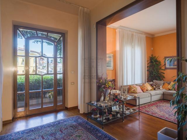 Villa Indipendente in vendita a Sant'Anna, Bagni Di Lucca Ponte