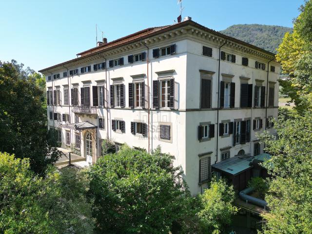 Villa Indipendente in vendita a San Michele in Escheto, Bagni Di Lucca Ponte