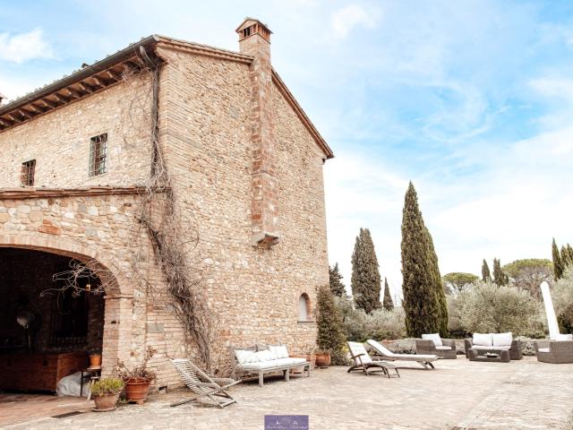Villa Indipendente in vendita a Serpiolle, Firenze