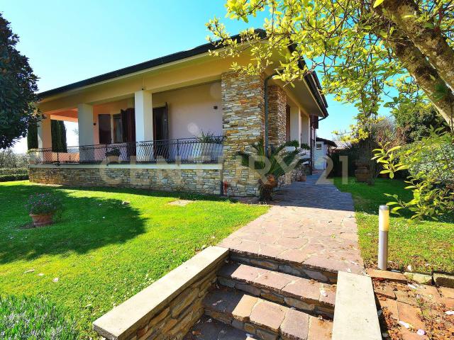 Villa Indipendente in vendita a Uzzano E Castello, Toscana