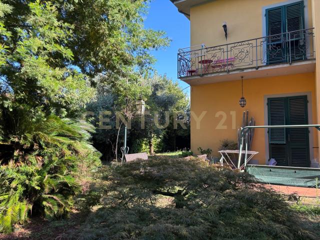 Villa Indipendente in vendita a San Pancrazio, Lucca