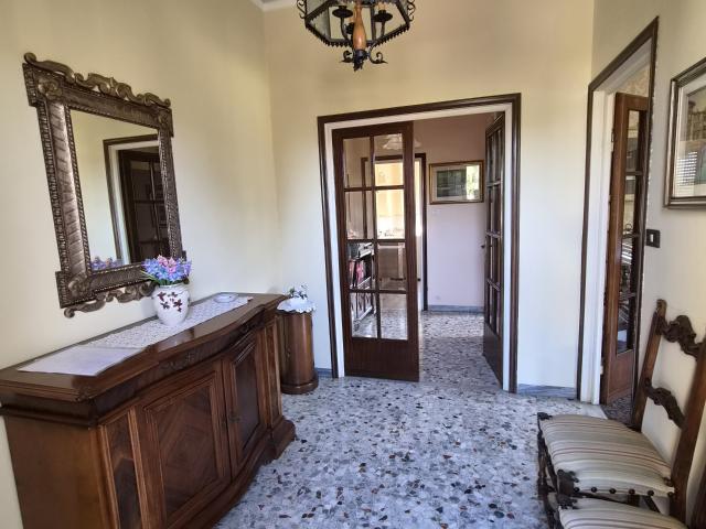 Villa Indipendente in vendita a Maggiano, Lucca