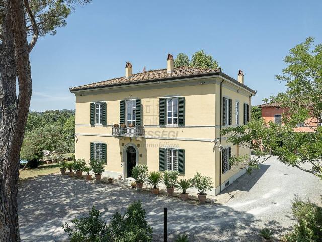 Villa Indipendente in vendita a Sant'Anna, Bagni Di Lucca Ponte