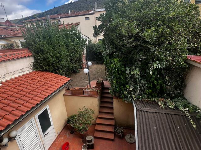 Villa Indipendente in vendita a I lecci, Prato